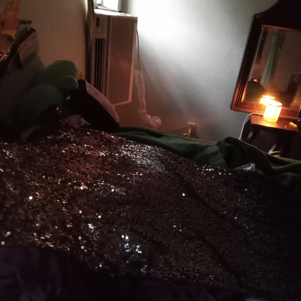 Dress - Picture 3 of 4